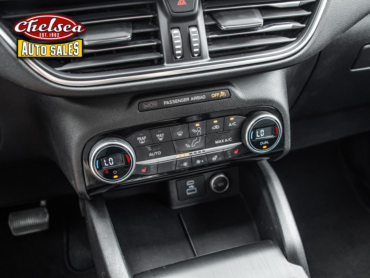 2021 Ford Escape Titanium AWD Photo