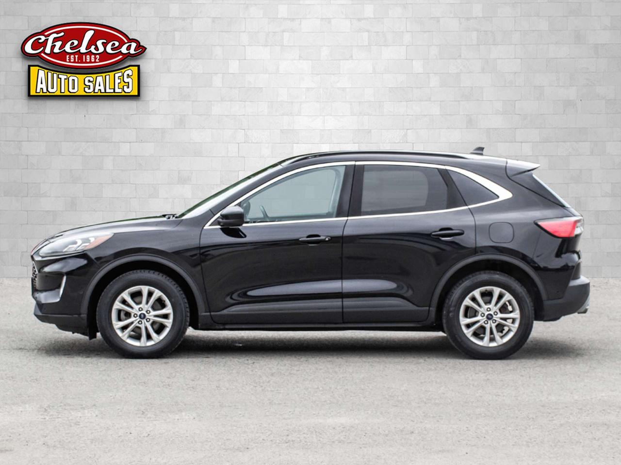 2021 Ford Escape Titanium AWD Photo