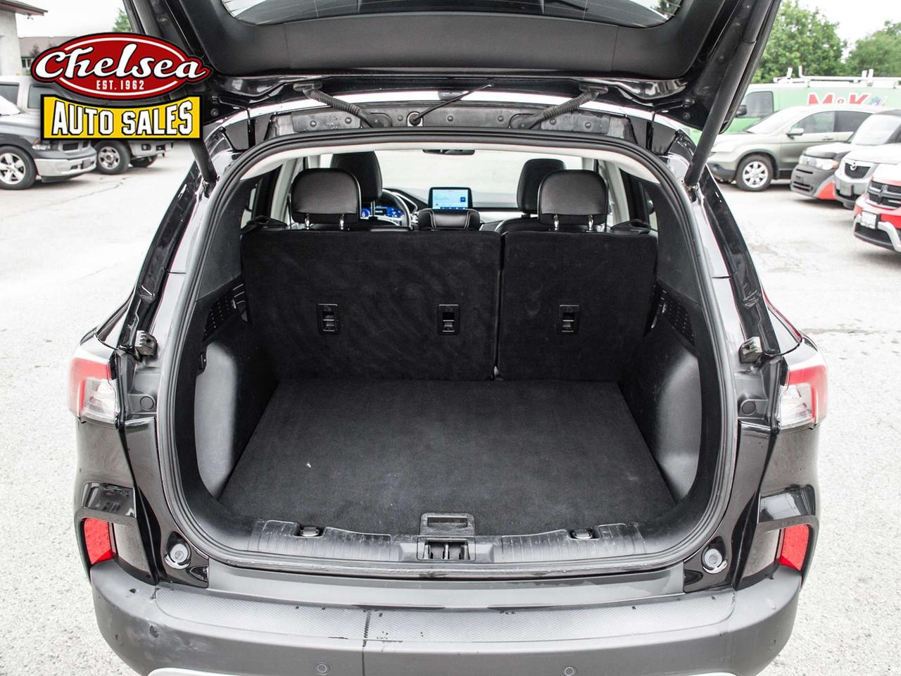 2021 Ford Escape Titanium AWD Photo