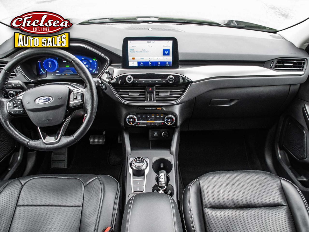 2021 Ford Escape Titanium AWD Photo