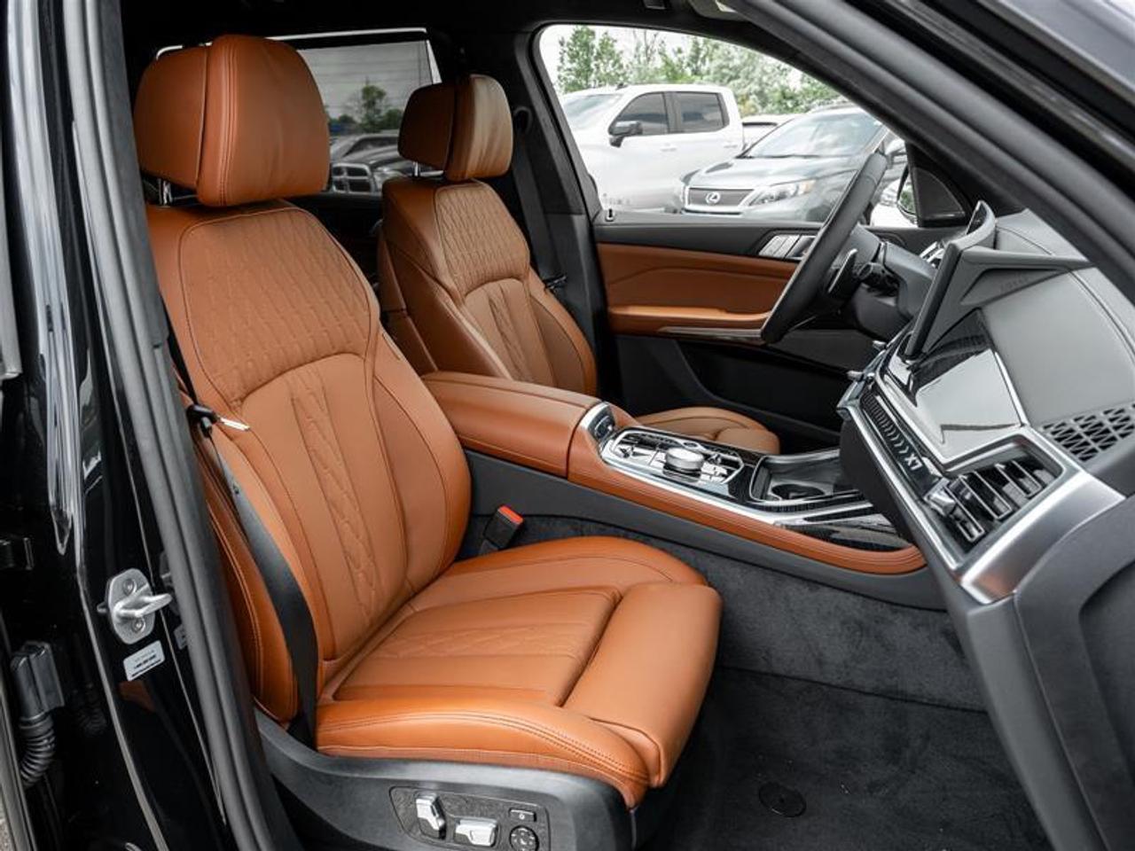 2027 BMW X7 xDrive40i 4dr All-Wheel Drive Sports Activity Vehicle Photo