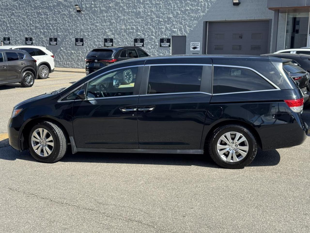 2017 Honda Odyssey EX/ CERTIFIED/ CARFAX CLEAN/ LOW KMS/ MUST SEE Photo