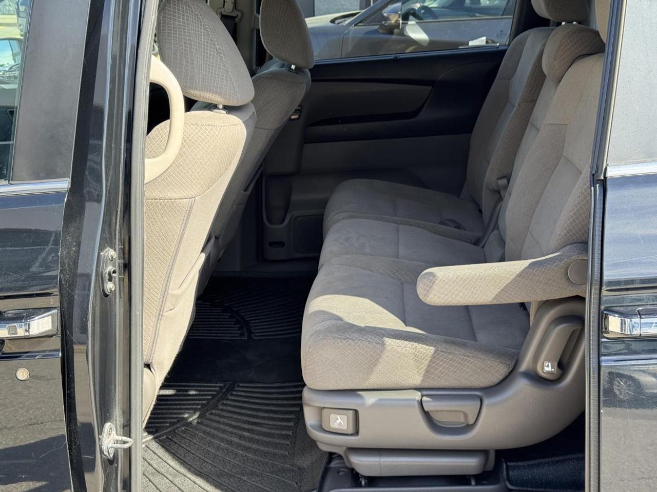 2017 Honda Odyssey EX/ CERTIFIED/ CARFAX CLEAN/ LOW KMS/ MUST SEE Photo