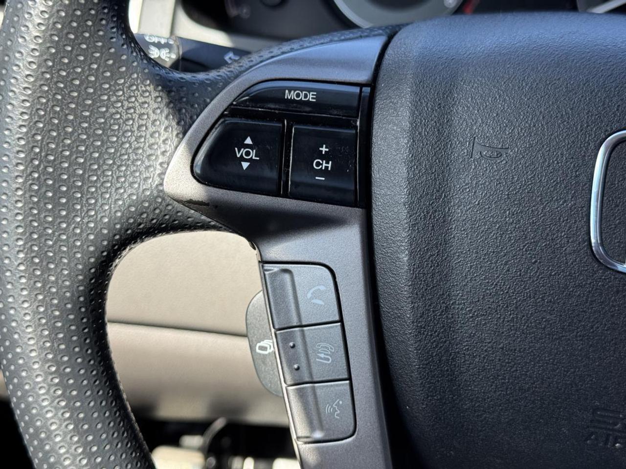 2017 Honda Odyssey EX/ CERTIFIED/ CARFAX CLEAN/ LOW KMS/ MUST SEE Photo