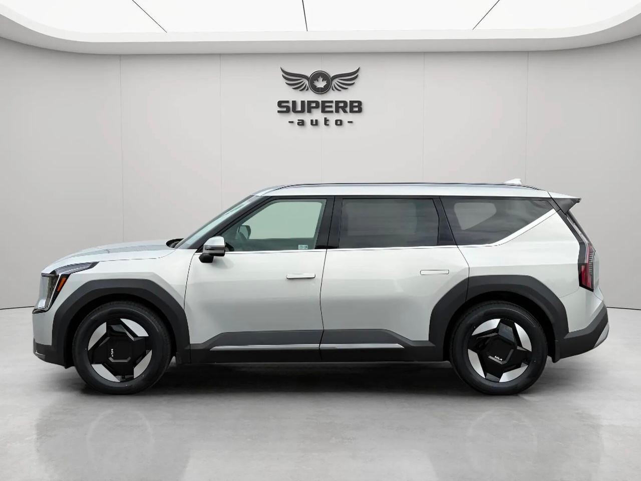 2024 Kia EV9 LAND   AWD   ONE OWNER   NO ACCIDENT Photo