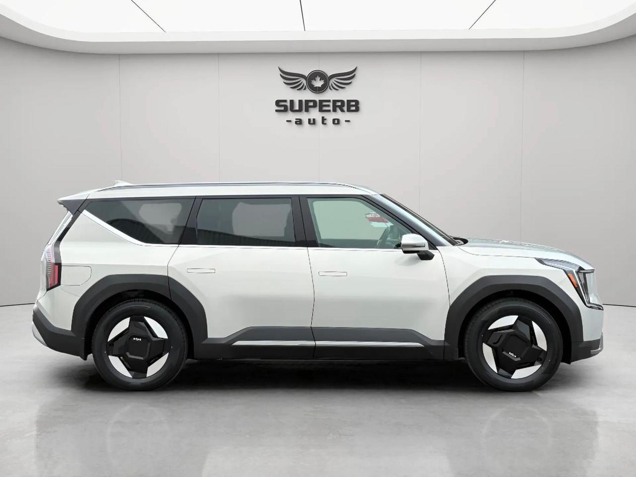 2024 Kia EV9 LAND   AWD   ONE OWNER   NO ACCIDENT Photo