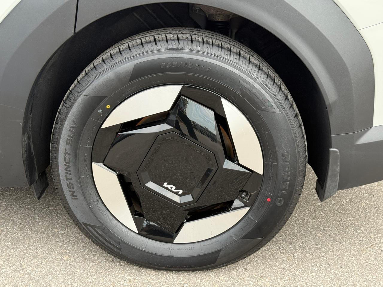 2024 Kia EV9 LAND   AWD   ONE OWNER   NO ACCIDENT Photo