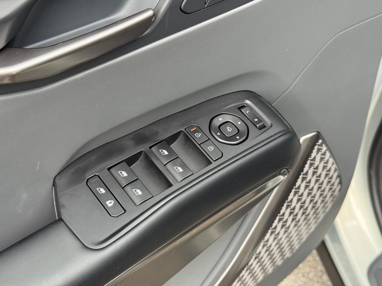 2024 Kia EV9 LAND   AWD   ONE OWNER   NO ACCIDENT Photo