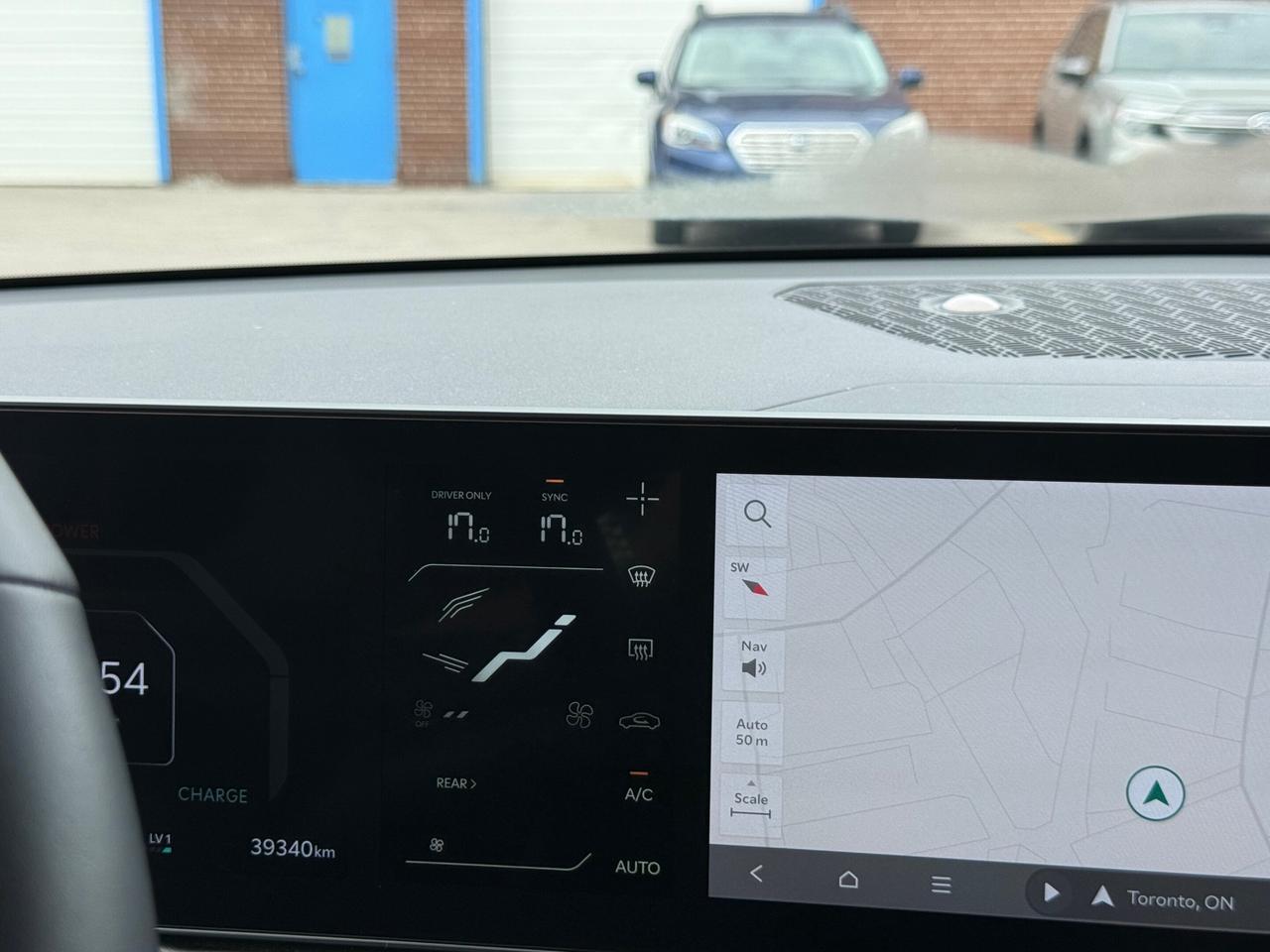 2024 Kia EV9 LAND   AWD   ONE OWNER   NO ACCIDENT Photo