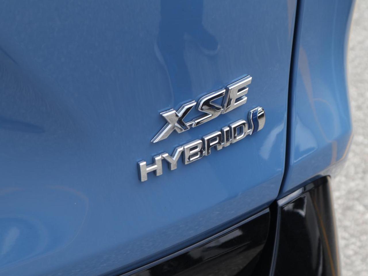 2024 Toyota RAV4 Hybrid HYBRID XSE AWD/ MOONROOF/ JBL AUDIO/DIGITAL MIRROR Photo