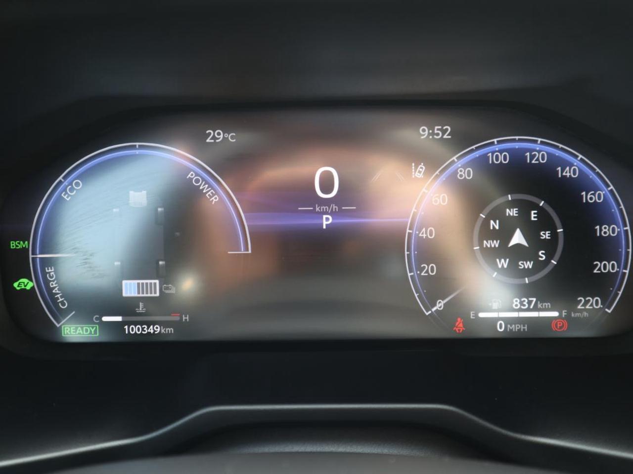 2024 Toyota RAV4 Hybrid HYBRID XSE AWD/ MOONROOF/ JBL AUDIO/DIGITAL MIRROR Photo