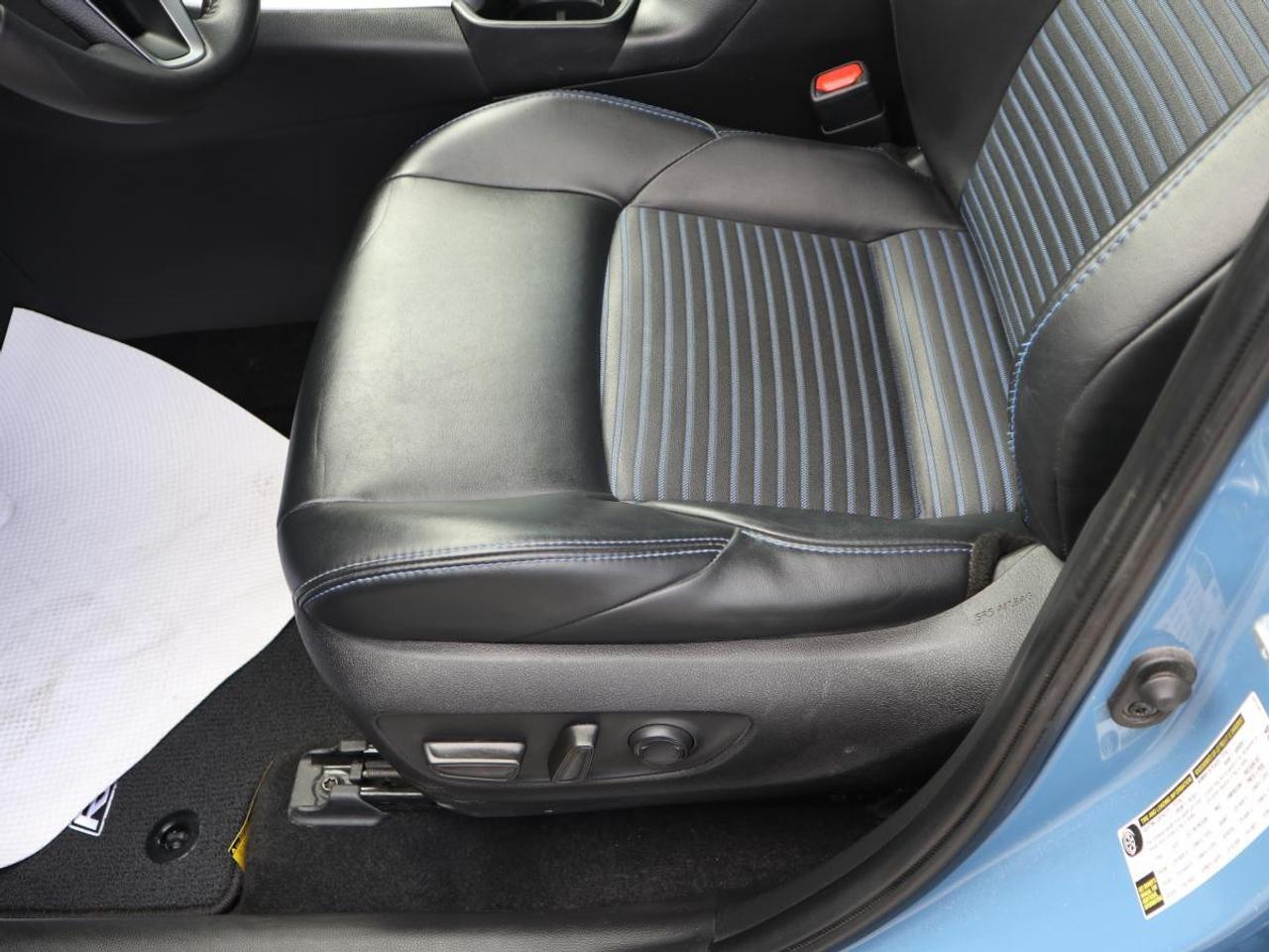 2024 Toyota RAV4 Hybrid HYBRID XSE AWD/ MOONROOF/ JBL AUDIO/DIGITAL MIRROR Photo