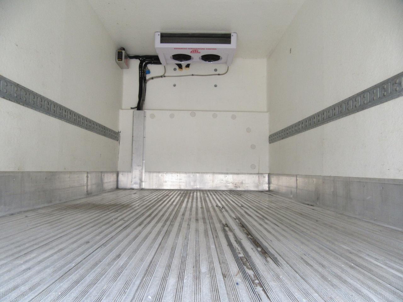 2022 Ford E-450 GAS 14 FT HIGH BOX NEW LOW TEMP REEFER SYSTEM Photo4
