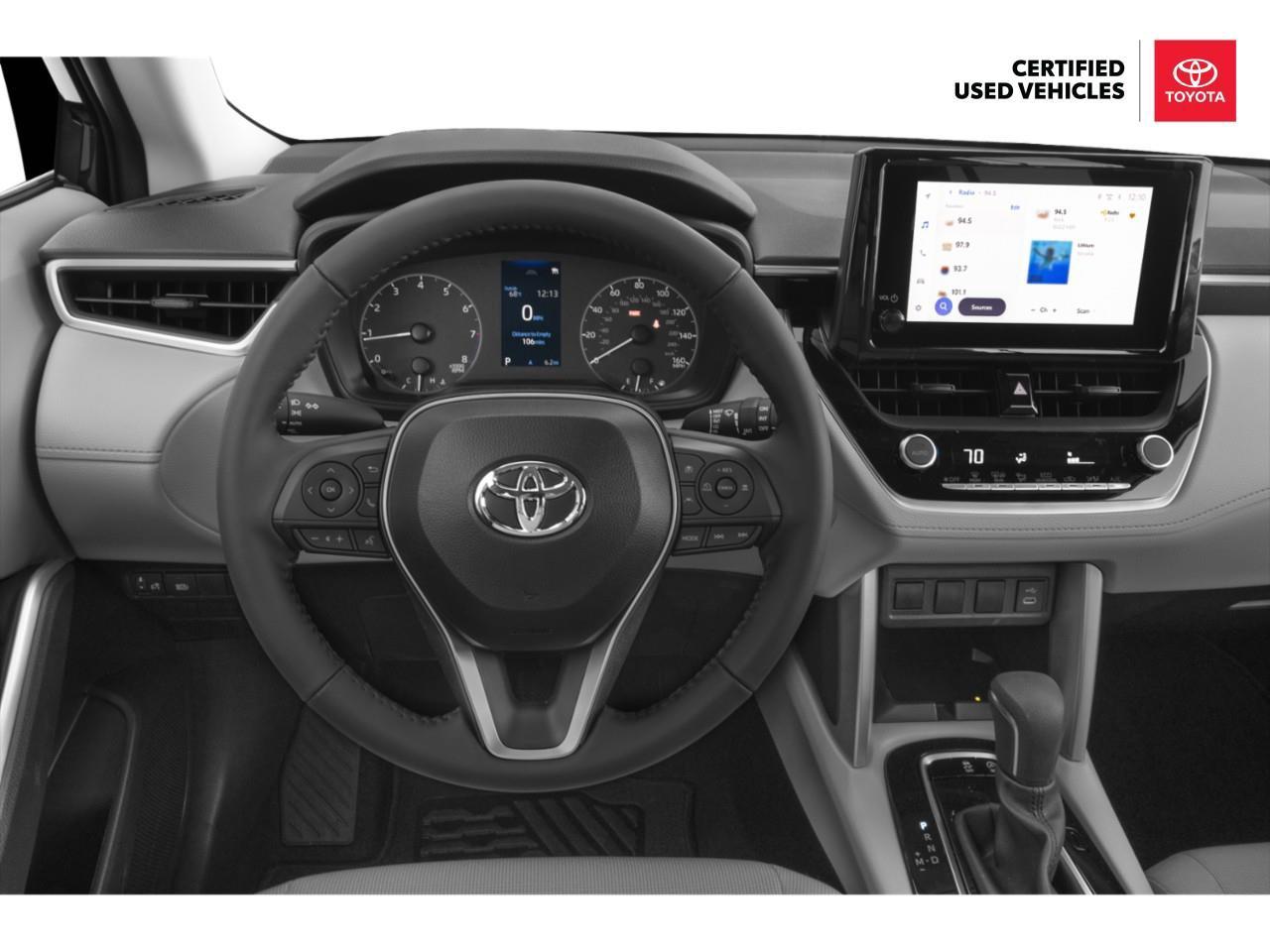 2024 Toyota Corolla Cross LE 4dr All-Wheel Drive Photo