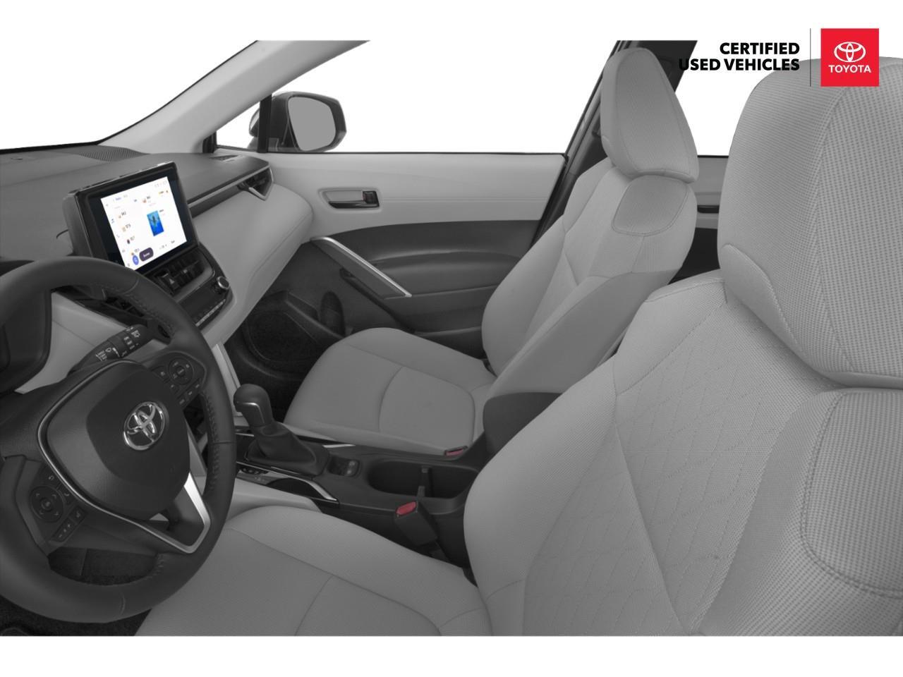 2024 Toyota Corolla Cross LE 4dr All-Wheel Drive Photo