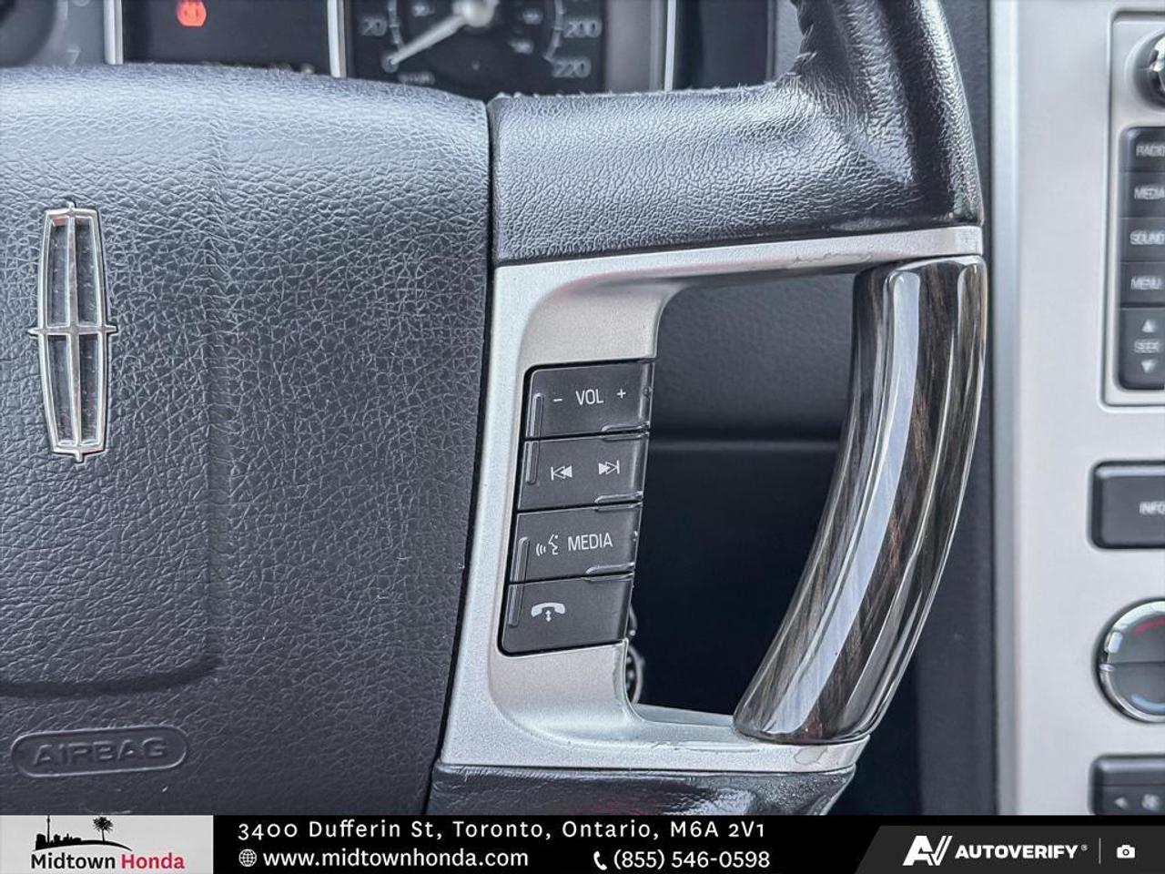 2010 Lincoln MKX AS IS I NO ACCIDENTS I VENTILATED SEATS Photo