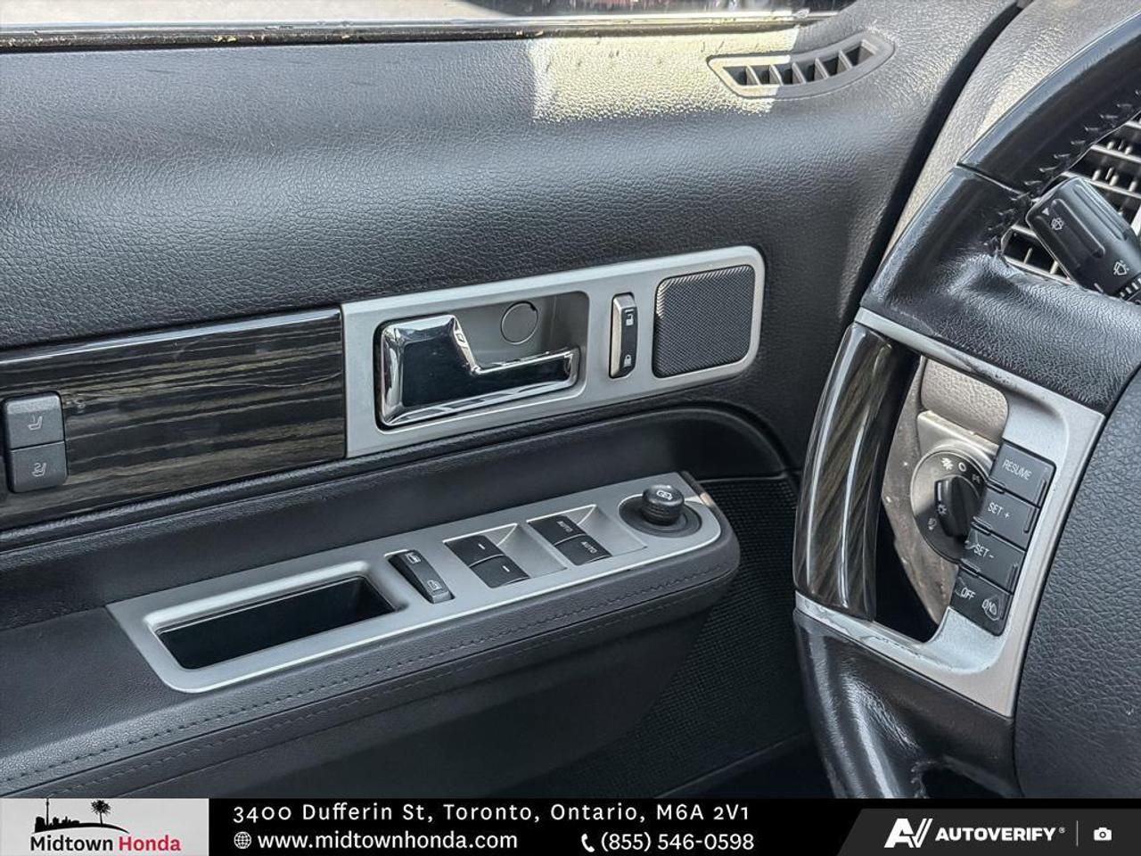 2010 Lincoln MKX AS IS I NO ACCIDENTS I VENTILATED SEATS Photo