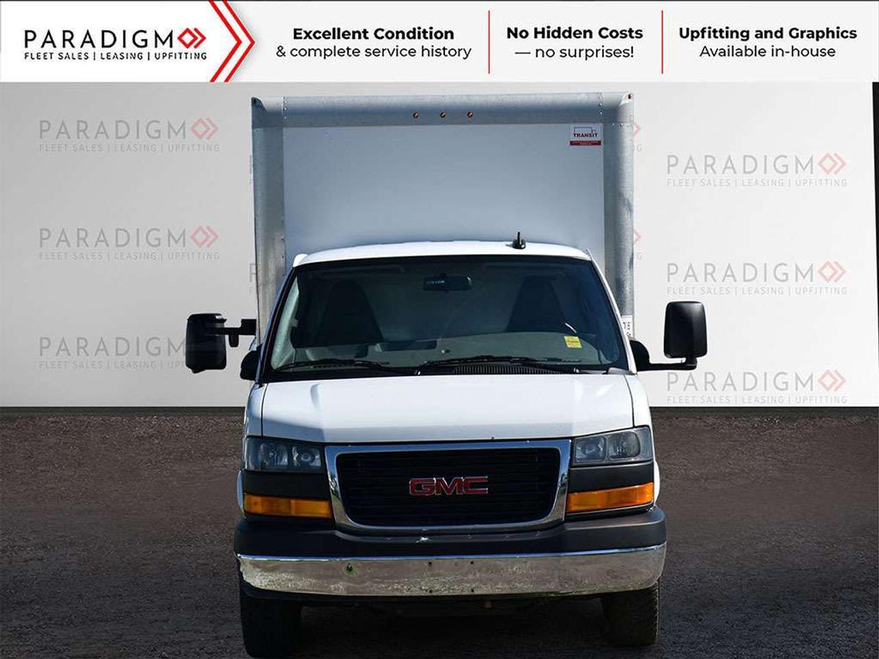 2025 GMC GMCSavana 139" 12' Cube Box Standard Truck Photo