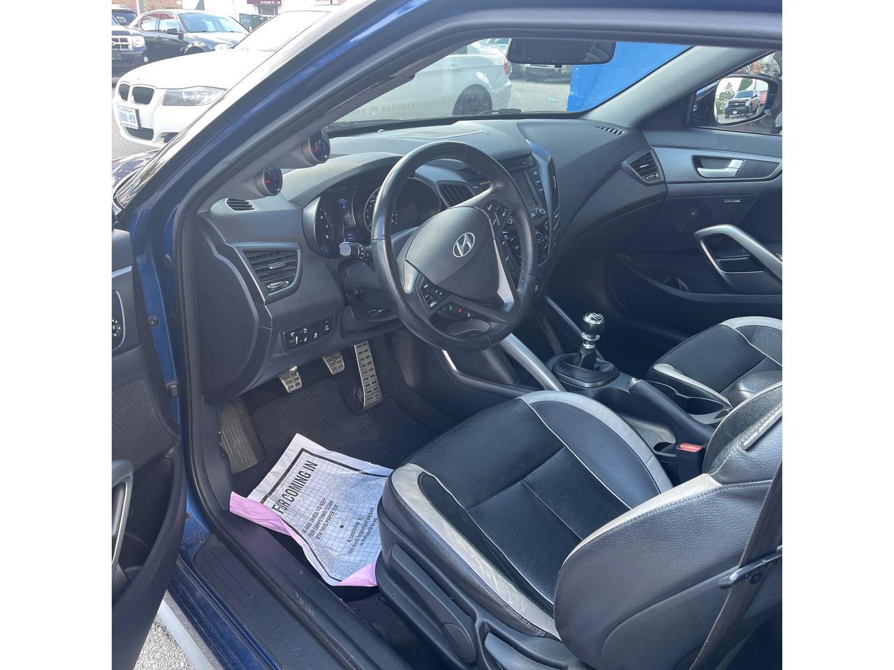 2015 Hyundai Veloster NAV LEATHER SUNROOF H-SEATS WE FINANCE ALL CREDIT! Photo