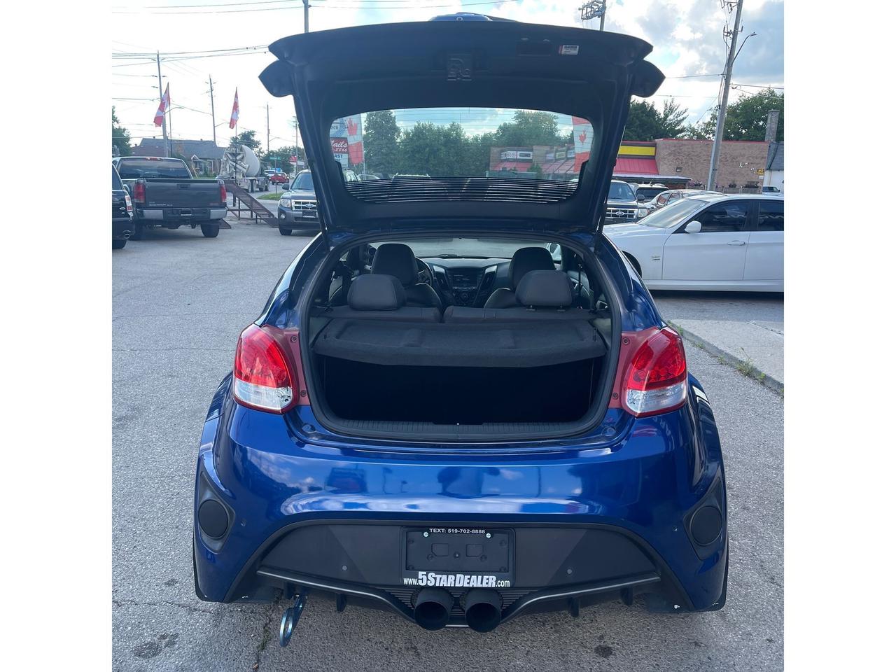 2015 Hyundai Veloster NAV LEATHER SUNROOF H-SEATS WE FINANCE ALL CREDIT! Photo