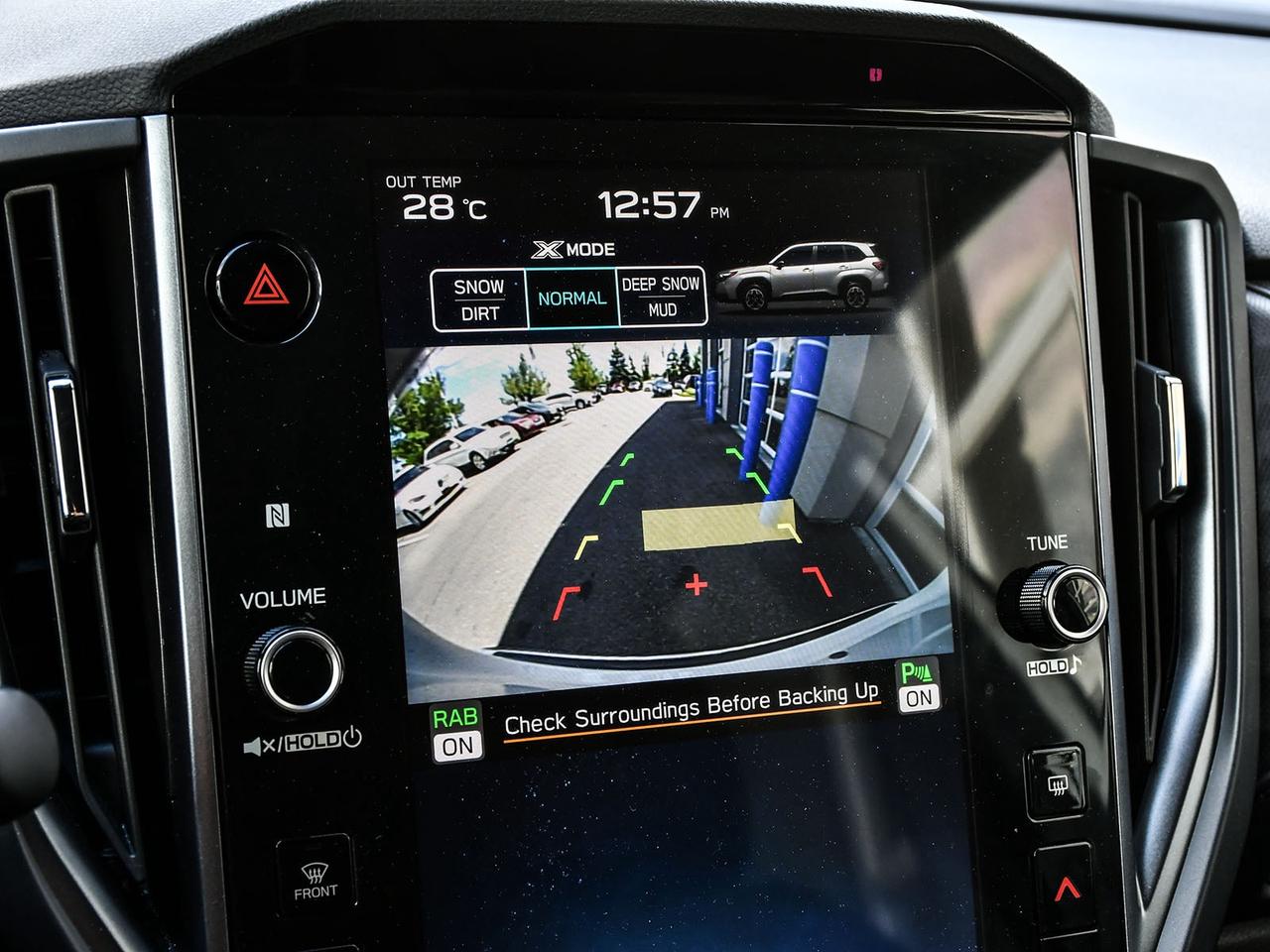2025 Subaru Forester LIMITED   CLEAN CARFAX   LEATHER   NAVI   CARPLAY Photo