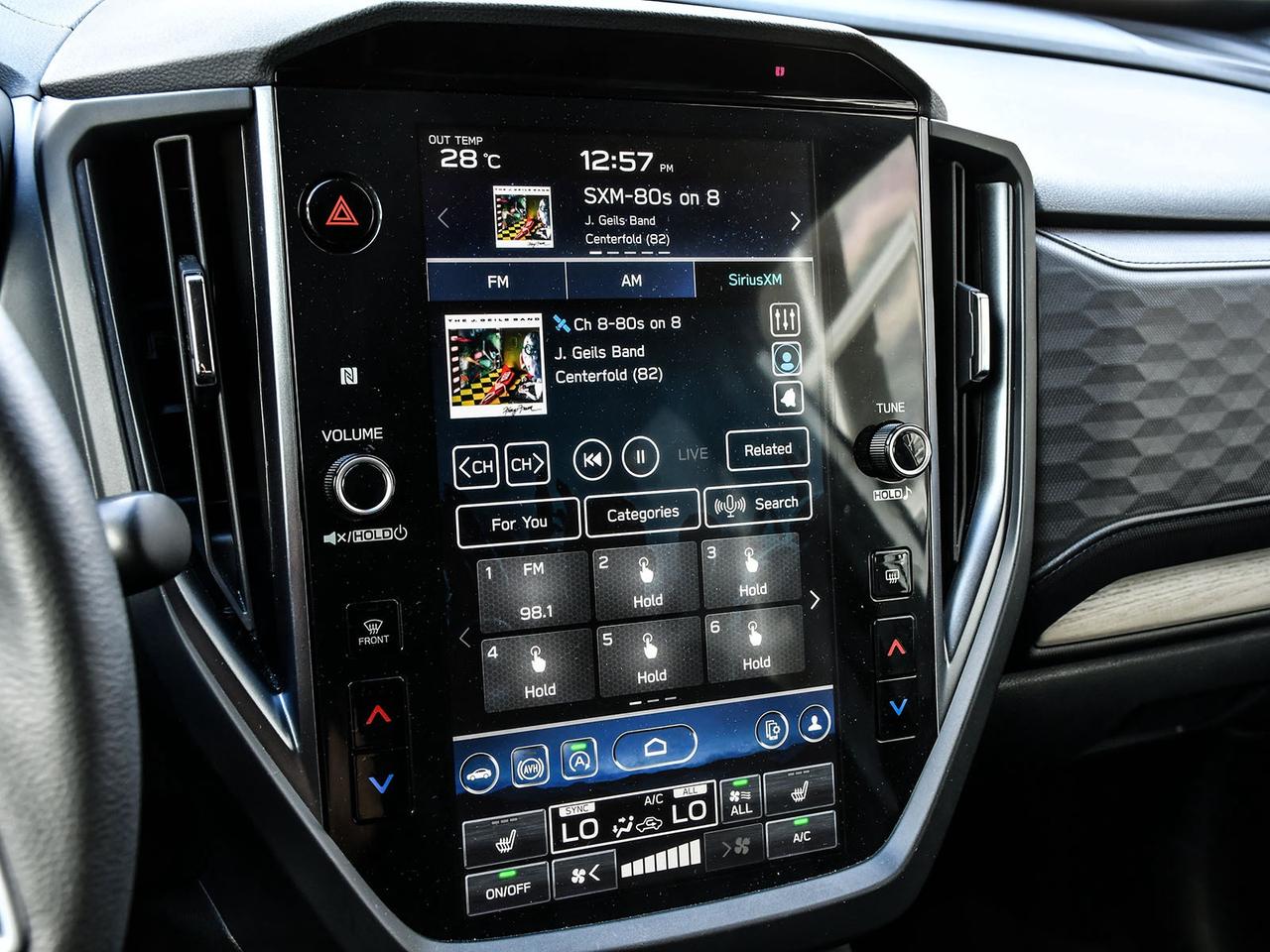 2025 Subaru Forester LIMITED   CLEAN CARFAX   LEATHER   NAVI   CARPLAY Photo