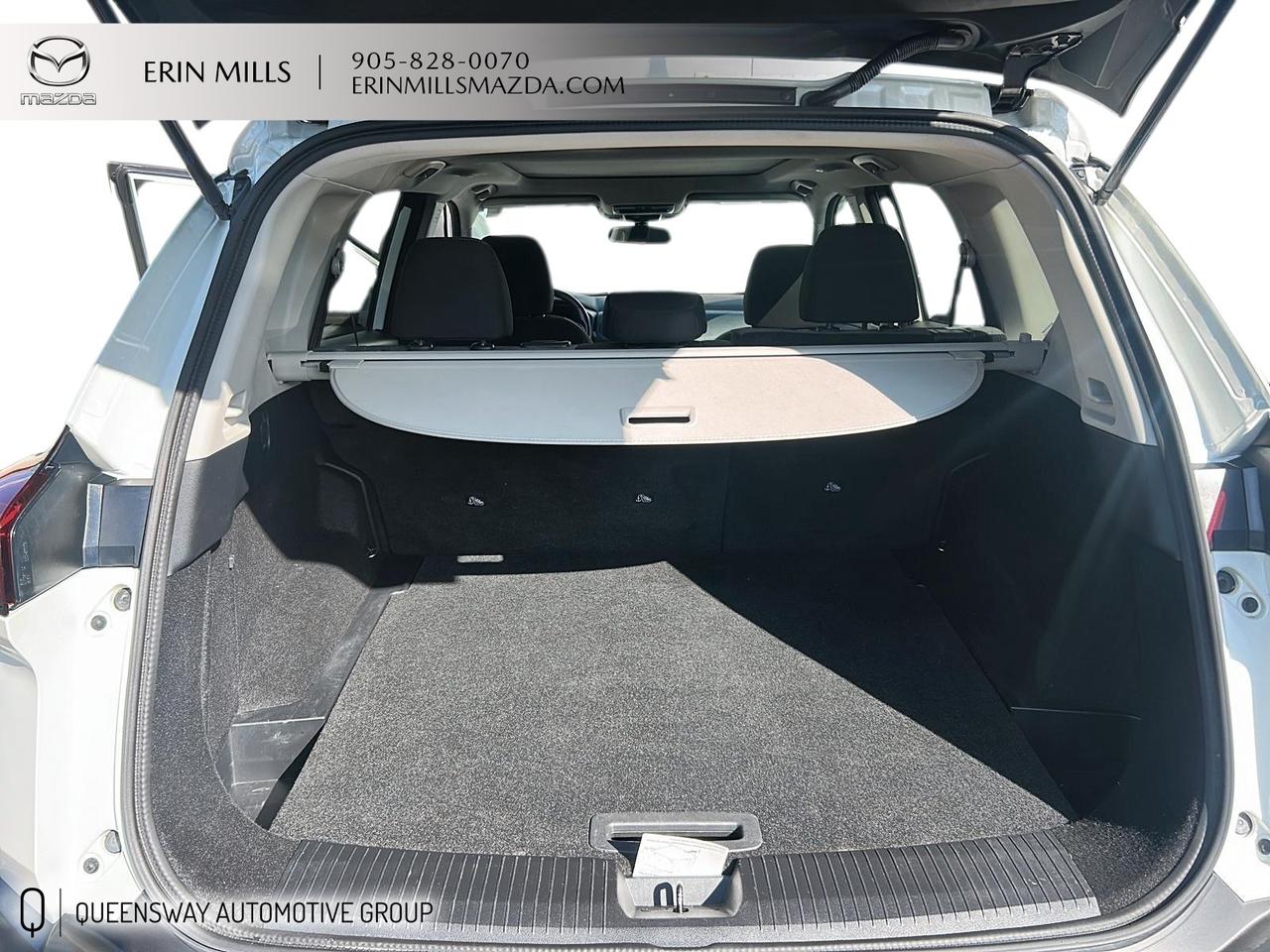 2021 Nissan Rogue SV Photo