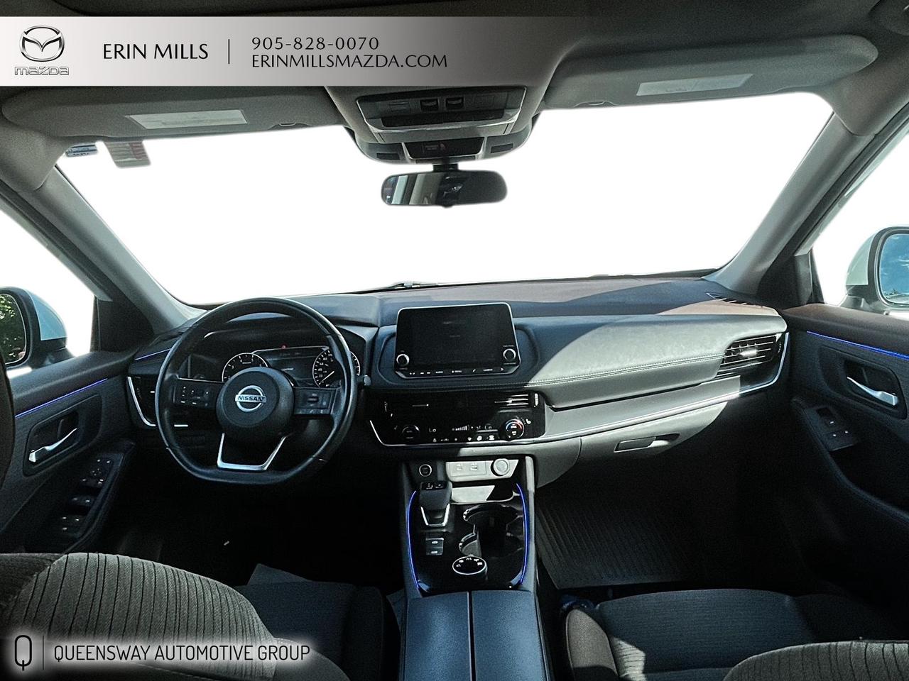 2021 Nissan Rogue SV Photo