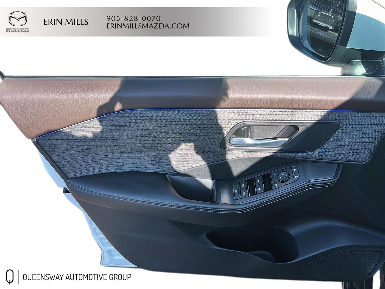2021 Nissan Rogue SV Photo