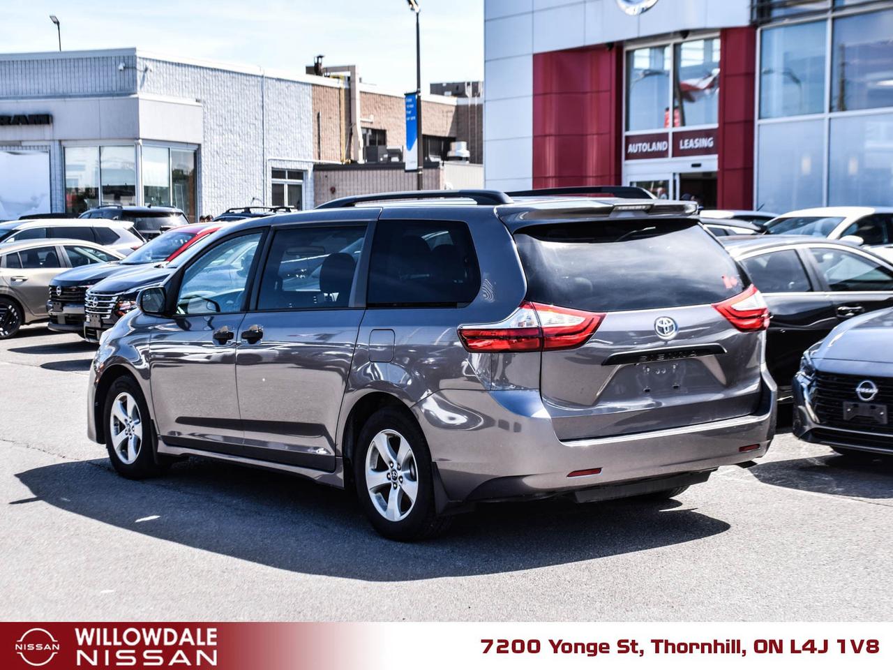 2019 Toyota Sienna 7-Passenger 4dr Front-wheel Drive Passenger Van Photo