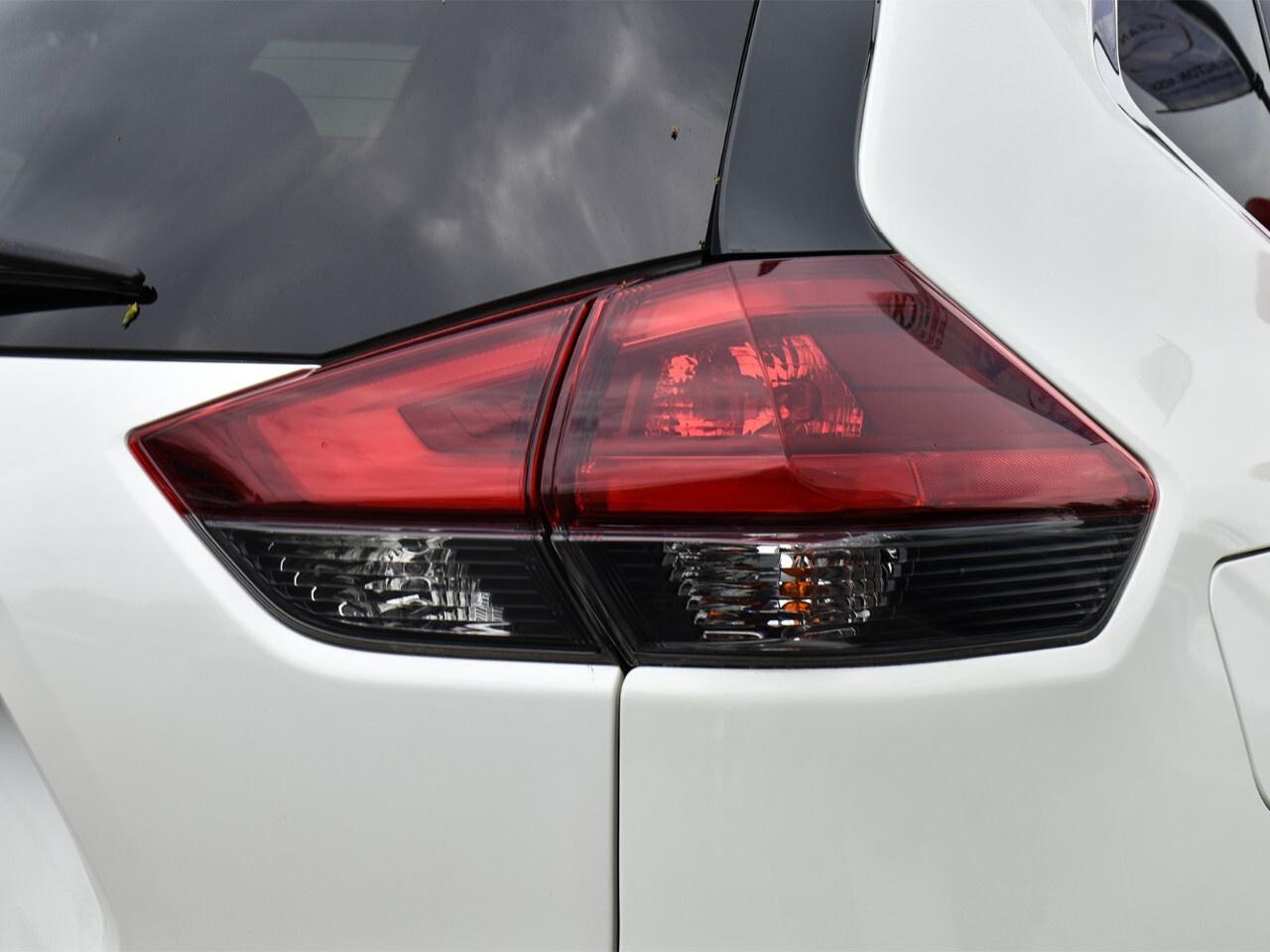 2018 Nissan Rogue SL RESERVE, PRO-PILOT, BOSE AUDIO Photo