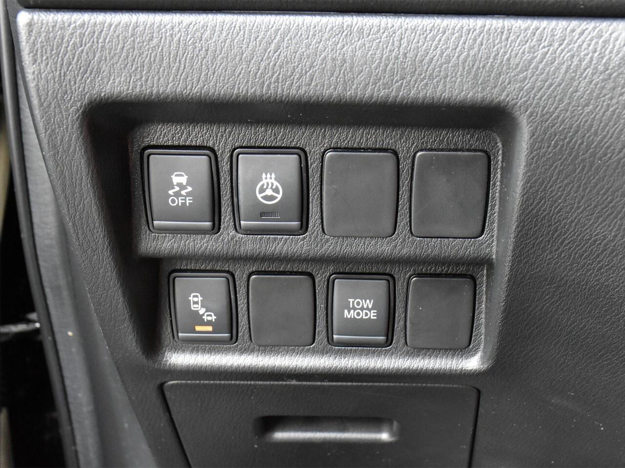 2020 Nissan Pathfinder SV TECH, LOW KMS, GREAT FAMILY VEHICLE Photo