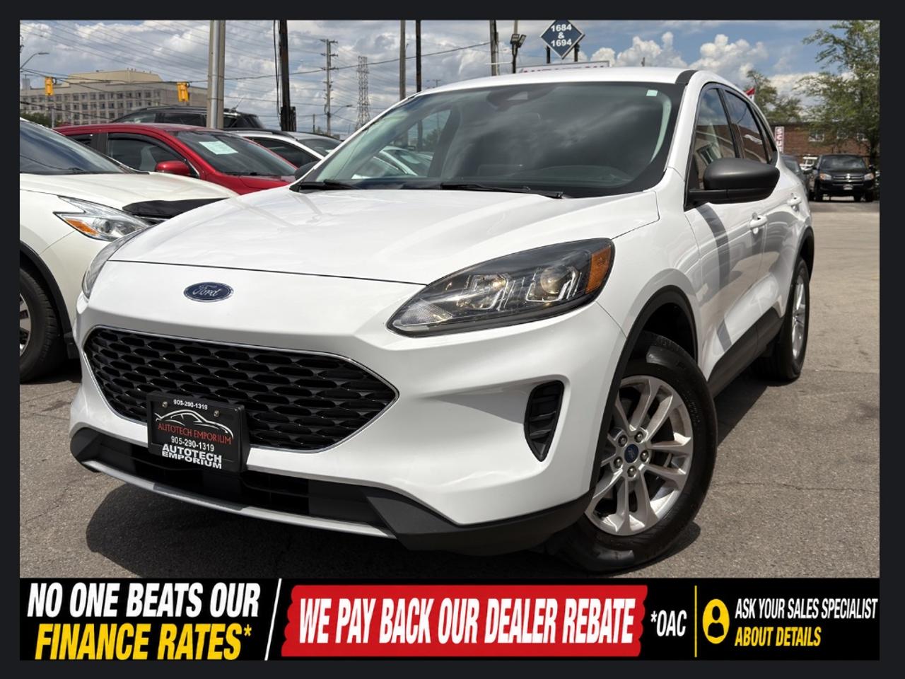 2022 Ford Escape SE AWD Pearl White Dual Climate   Lane Dep   Blind Photo