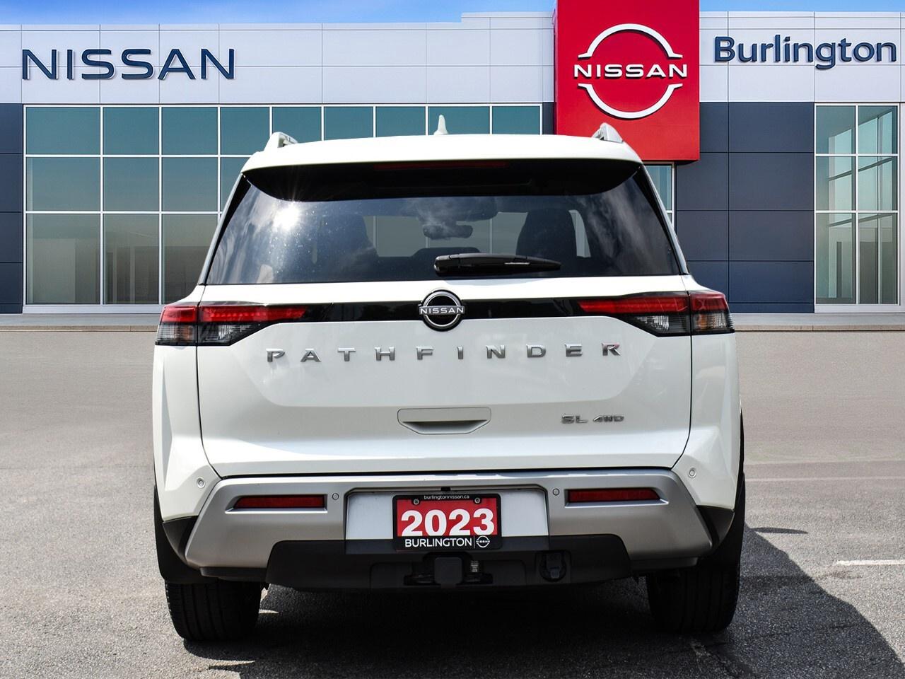 2023 Nissan Pathfinder SL, 8 PASS, DEALER MAINTAINED, EXTENDED WARRANTY Photo