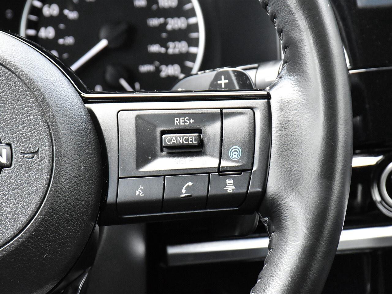 2023 Nissan Pathfinder SL, 8 PASS, DEALER MAINTAINED, EXTENDED WARRANTY Photo