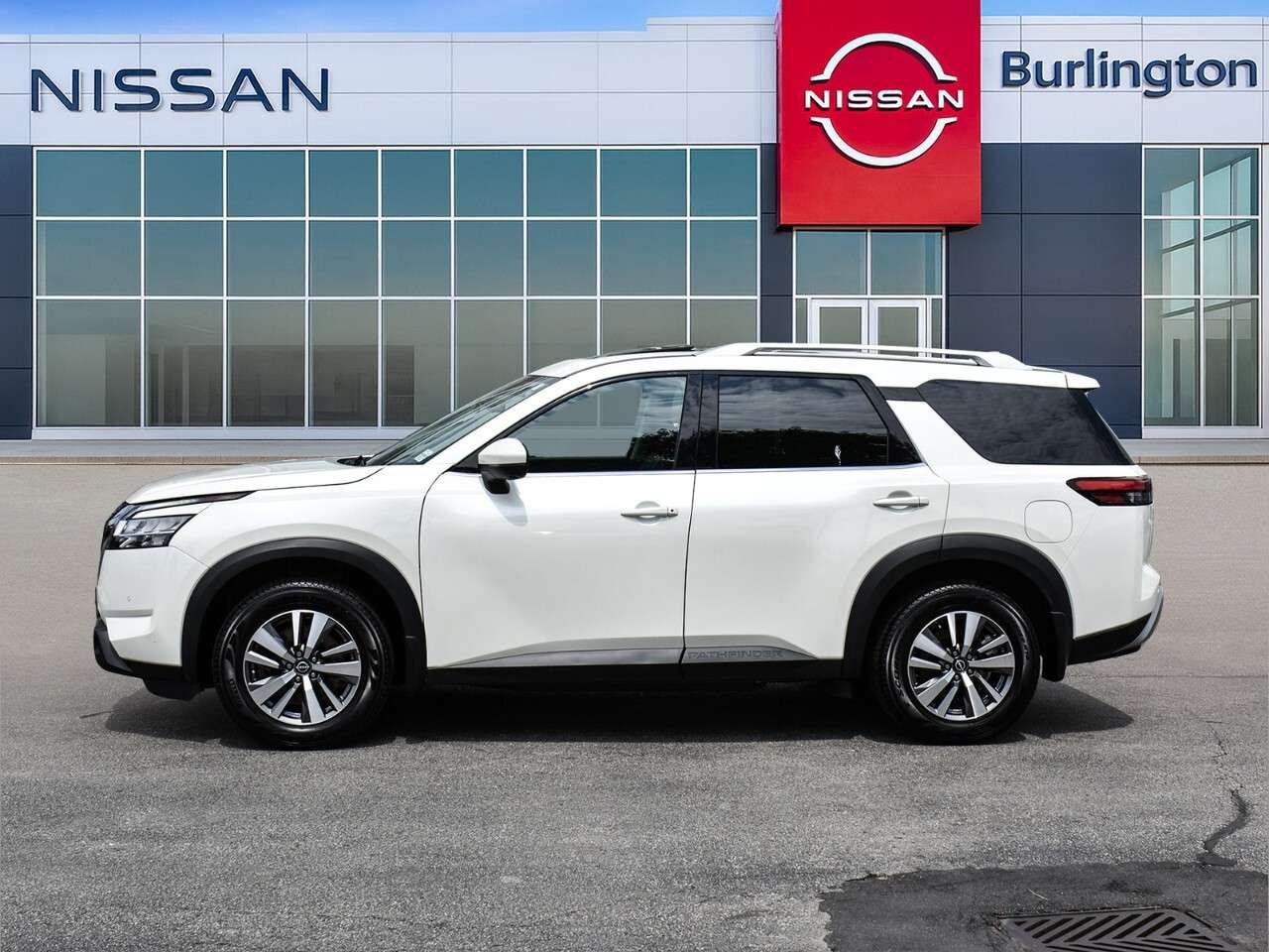 2023 Nissan Pathfinder SL, 8 PASS, DEALER MAINTAINED, EXTENDED WARRANTY Photo3