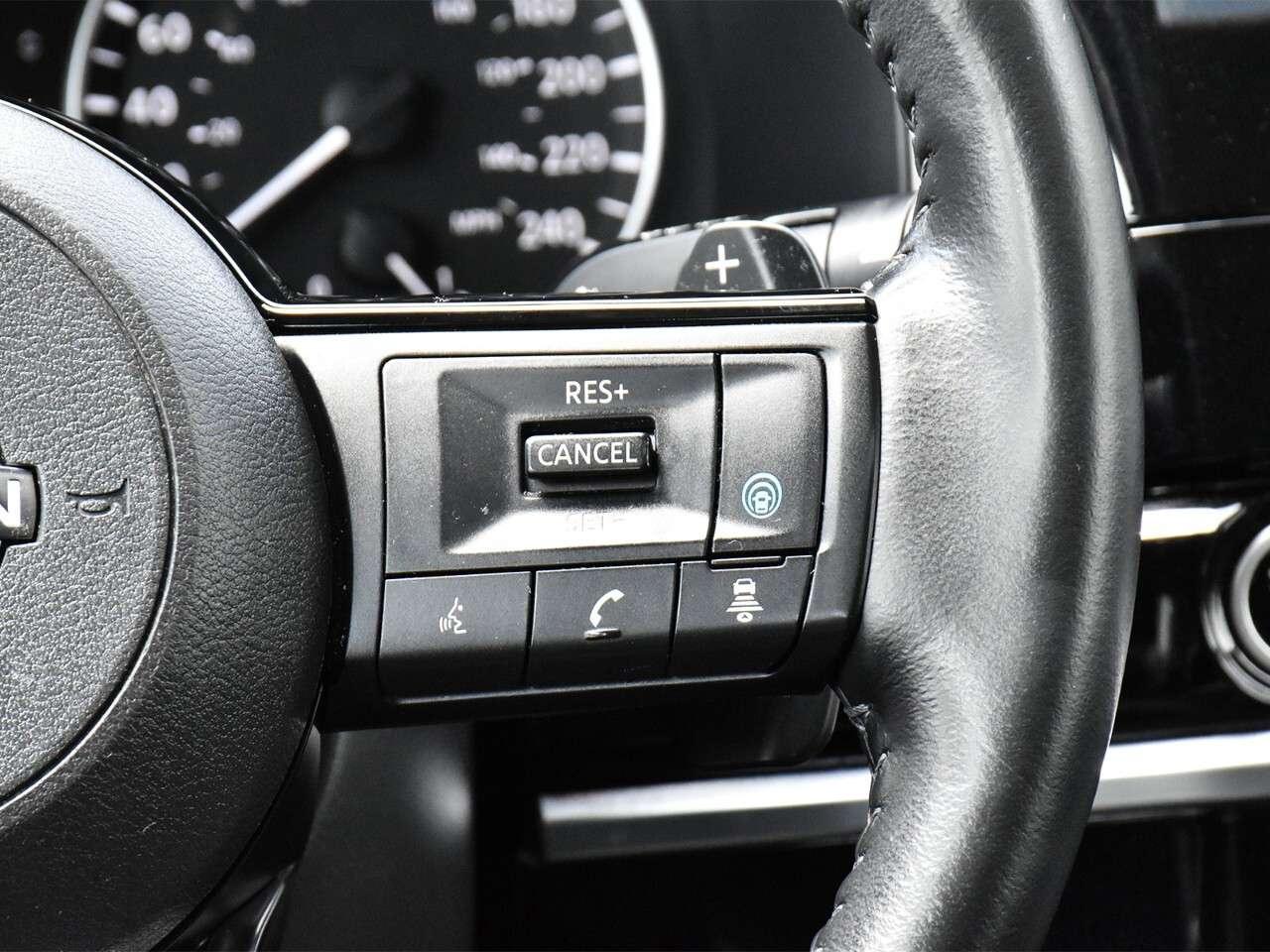 2023 Nissan Pathfinder SL, 8 PASS, DEALER MAINTAINED, EXTENDED WARRANTY Photo