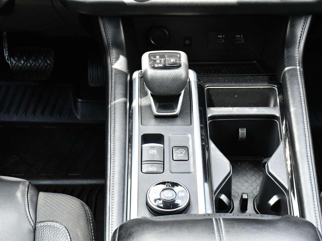 2023 Nissan Pathfinder SL, 8 PASS, DEALER MAINTAINED, EXTENDED WARRANTY Photo