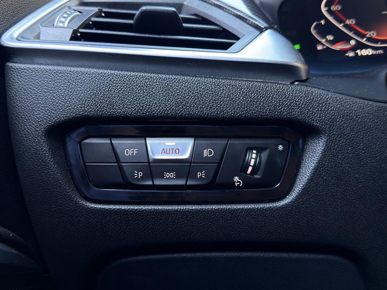 2020 BMW 3 Series 330I X DRIVE Pearl White Digital Dash   Navi   Dri Photo