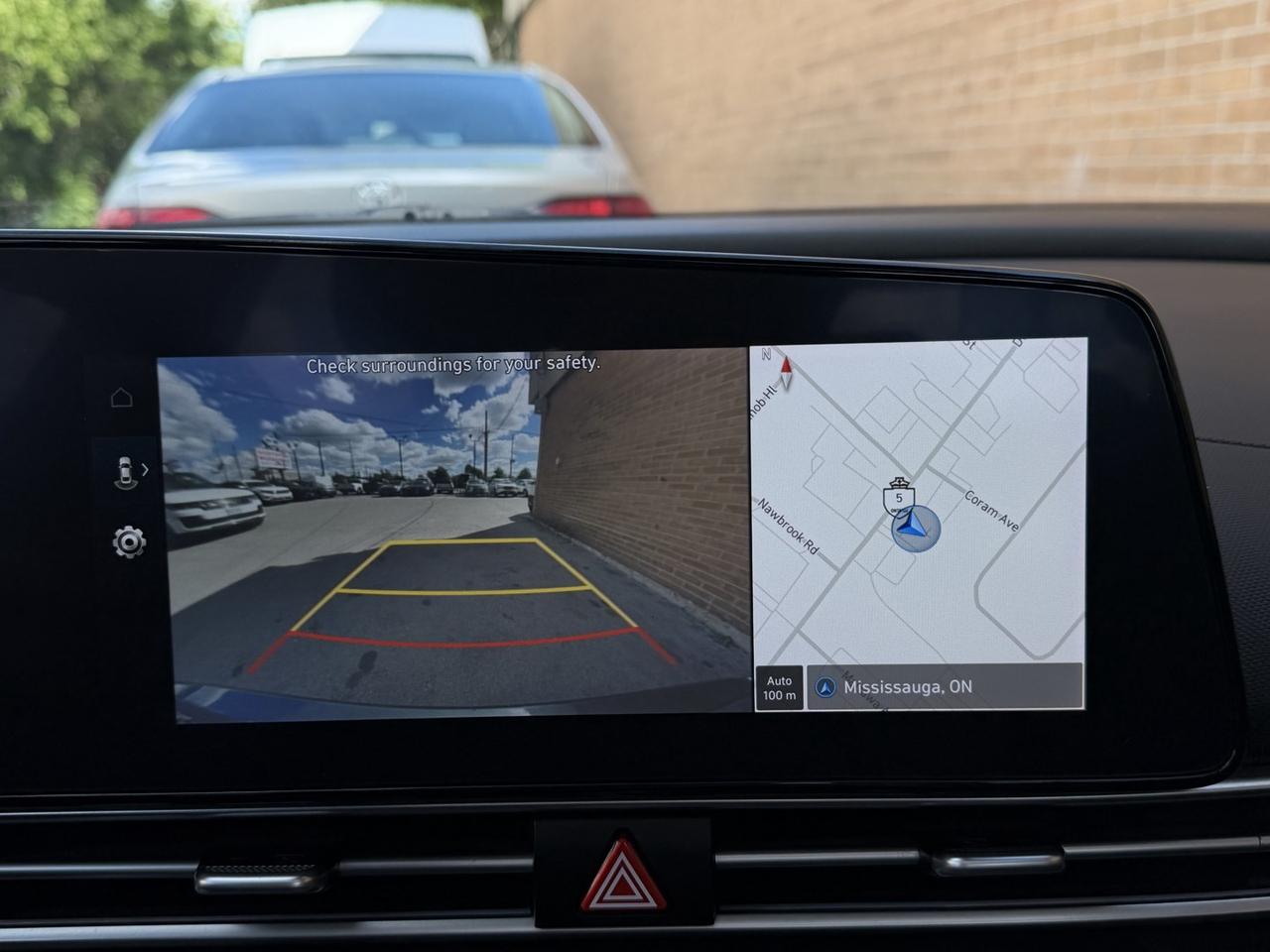 2023 Hyundai Elantra Preferred w/Tech   Sunroof   Navi   Driver Assist Photo