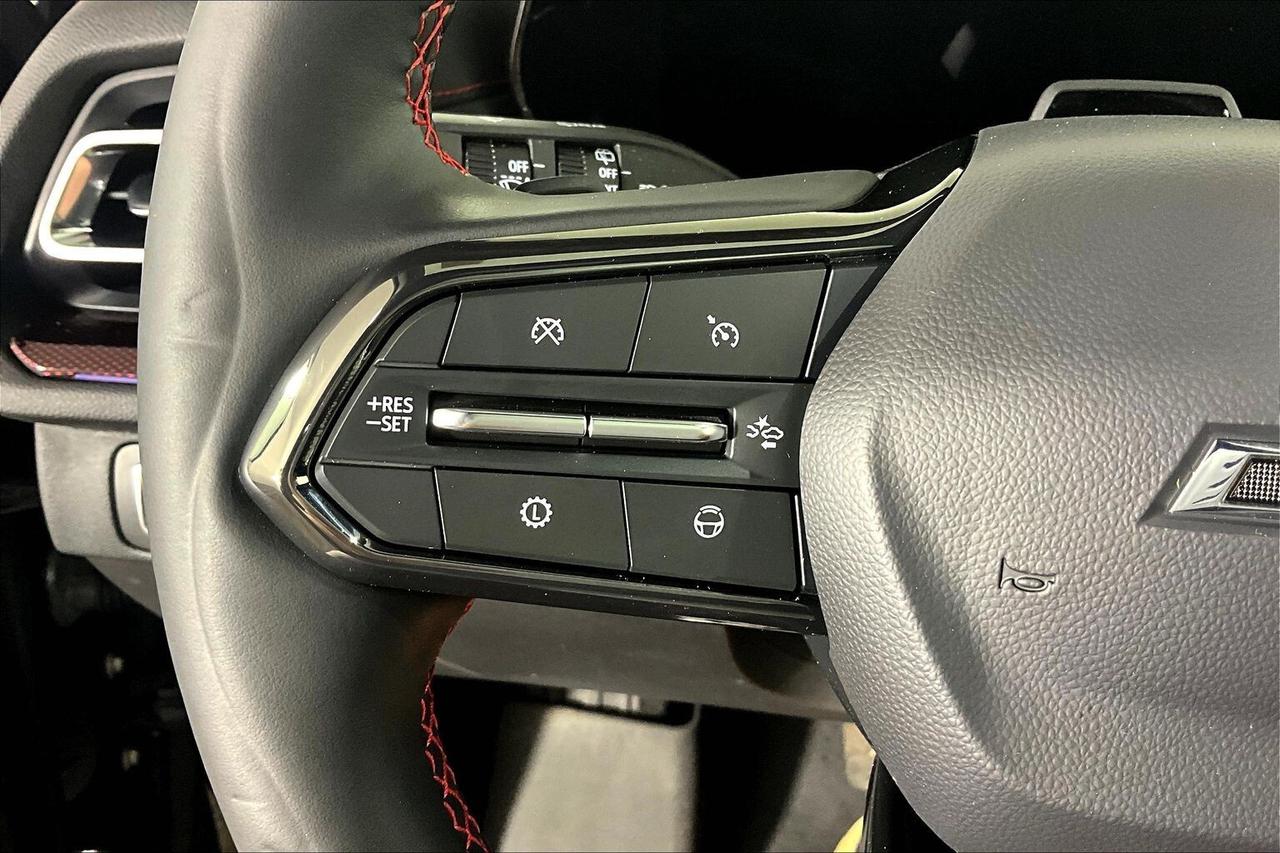 2025 Chevrolet Traverse AWD 4dr RS Photo