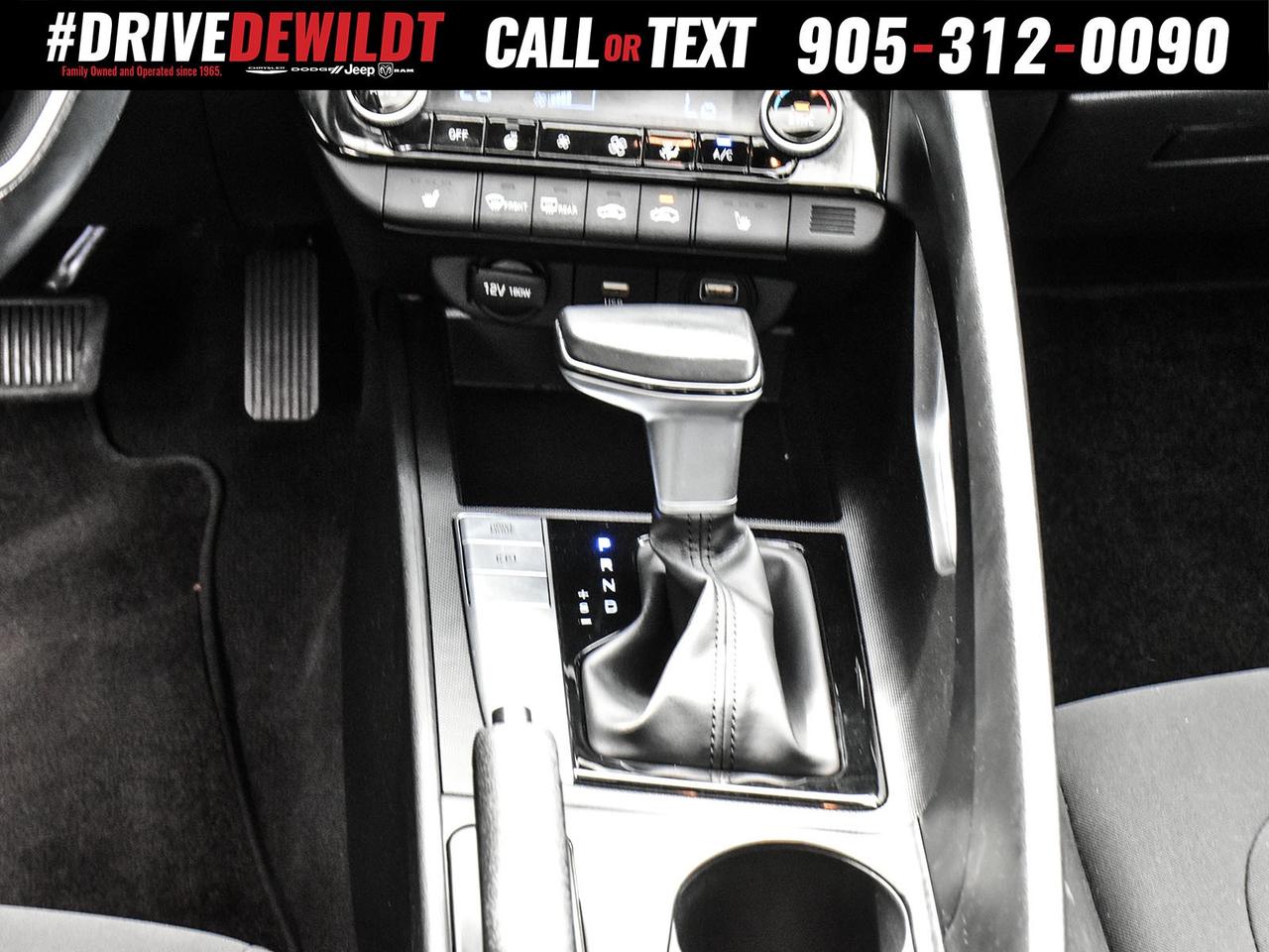 2021 Hyundai Elantra PREFFERED   SUNROOF   HEATED SEATS Photo