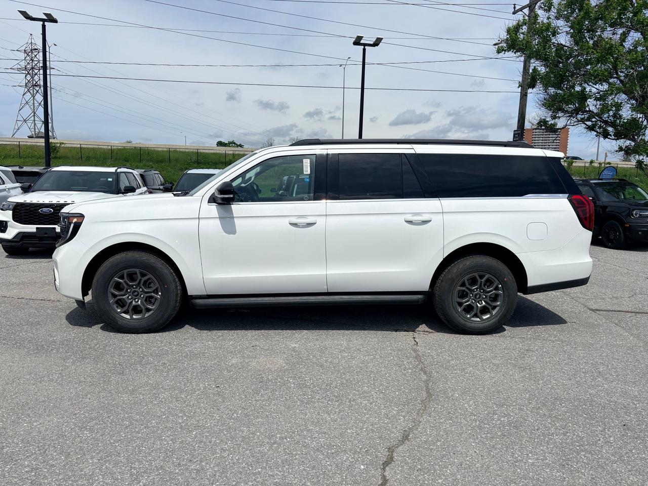 2026 Ford Expedition Max Active 4dr 4x4 Photo