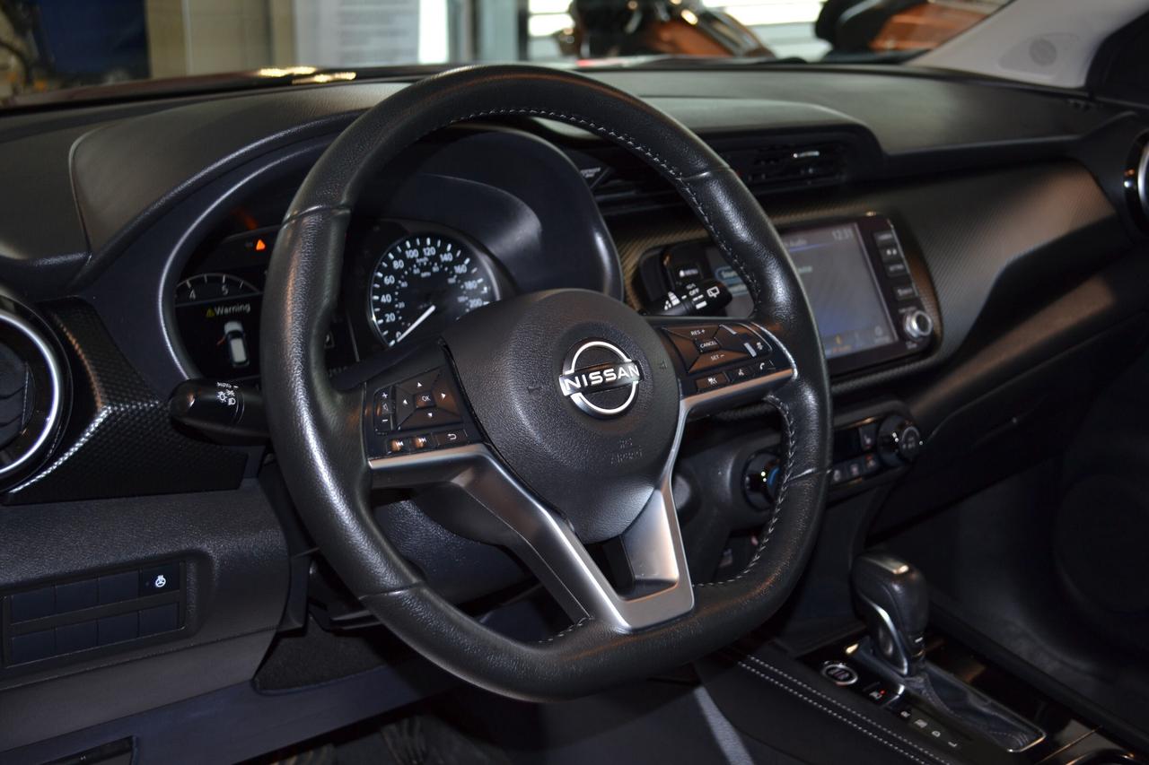 2023 Nissan Kicks SV Photo