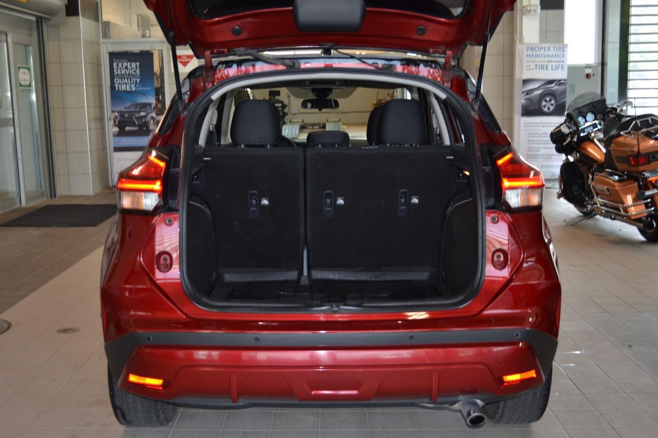 2023 Nissan Kicks SV Photo