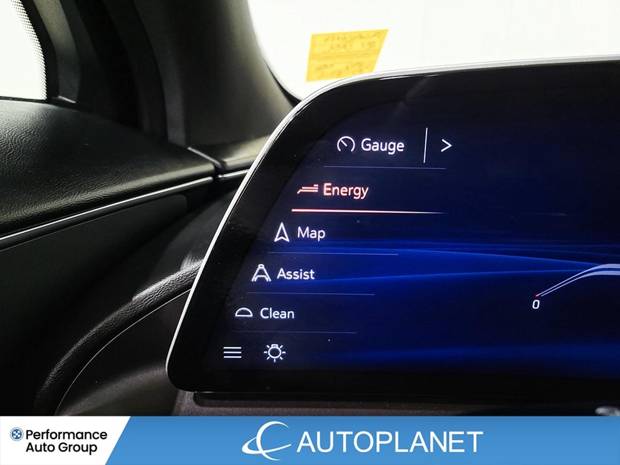 2024 Cadillac LYRIQ Tech, Electric, 494Km Range (est), Back Up Cam! Photo