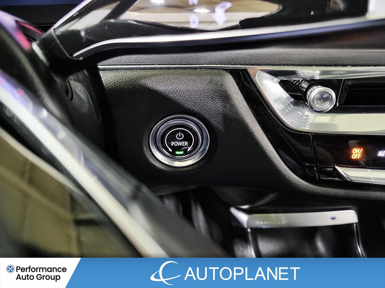 2024 Cadillac LYRIQ Tech, Electric, 494Km Range (est), Back Up Cam! Photo