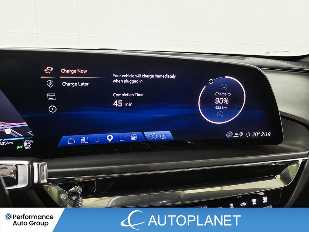 2024 Cadillac LYRIQ Tech, Electric, 494Km Range (est), Back Up Cam! Photo