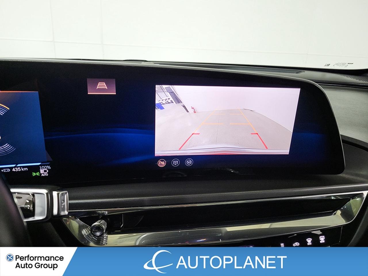 2024 Cadillac LYRIQ Tech, Electric, 494Km Range (est), Back Up Cam! Photo