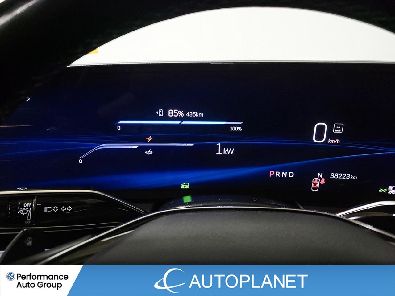 2024 Cadillac LYRIQ Tech, Electric, 494Km Range (est), Back Up Cam! Photo